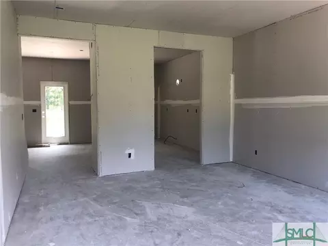 107 Rebel Estates Dr, Springfield, GA 31329 photo 5