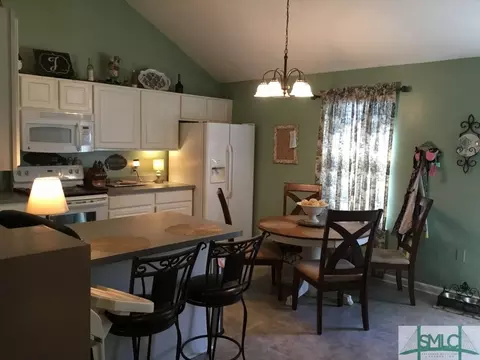 301 E Fourth St, Springfield, GA 31329 photo 6