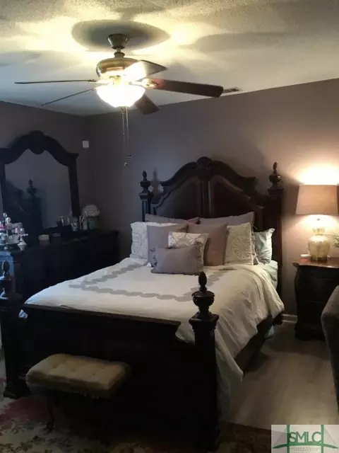 301 E Fourth St, Springfield, GA 31329 photo 9