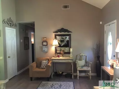301 E Fourth St, Springfield, GA 31329 photo 2