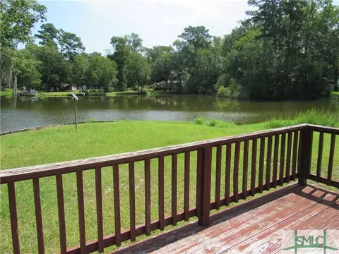 440 Pine Ave, Midway, GA 31320 photo 1