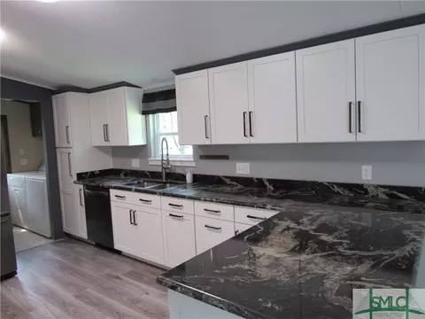 440 Pine Ave, Midway, GA 31320 photo 6