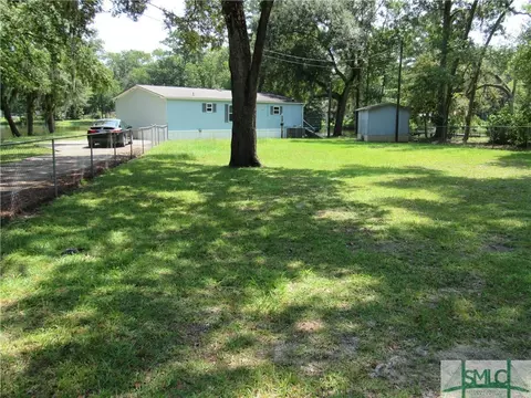 440 Pine Ave, Midway, GA 31320 photo 2