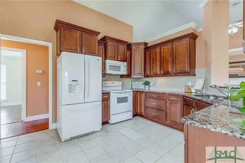 100 Redwall Cir, Savannah, GA 31407 photo 12