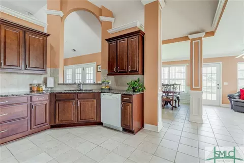 100 Redwall Cir, Savannah, GA 31407 photo 10