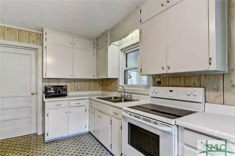 514 E 4th St, Rincon, GA 31326 photo 9