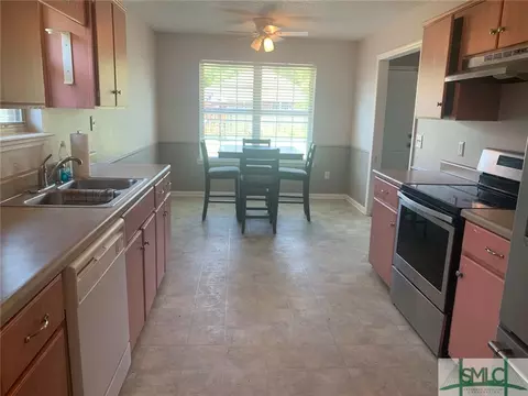 83 Gloucester Dr, Midway, GA 31320 photo 5