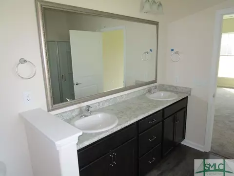 245 Lakepointe Dr, Savannah, GA 31407 photo 9