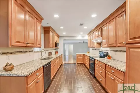 221 Pinecrest Pl, Pooler, GA 31322 photo 5