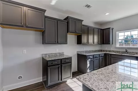 104 Beaubrook Xing, Springfield, GA 31329 photo 11