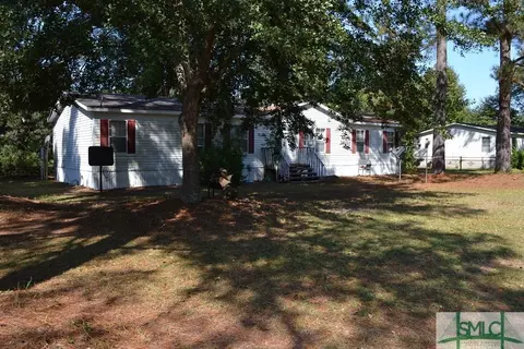 126 Eagle Dr, Springfield, GA 31329 photo 2