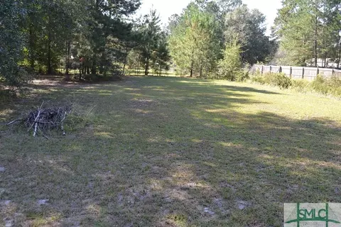 126 Eagle Dr, Springfield, GA 31329 photo 4