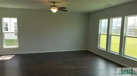 241 Lakepointe Dr, Savannah, GA 31407 photo 4