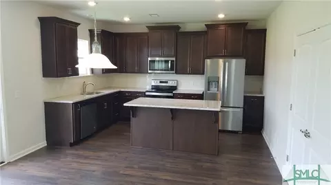 241 Lakepointe Dr, Savannah, GA 31407 photo 6