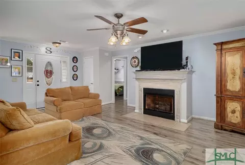 122 E Long St, Rincon, GA 31326 photo 7