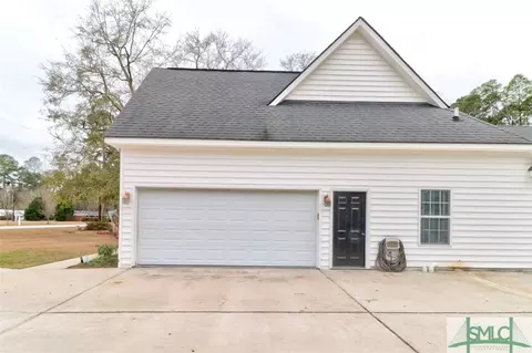 122 E Long St, Rincon, GA 31326 photo 3