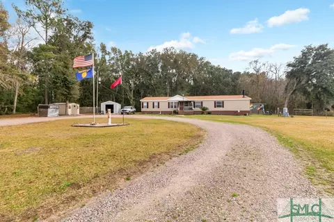 527 Stevens Rd, Midway, GA 31320 photo 2