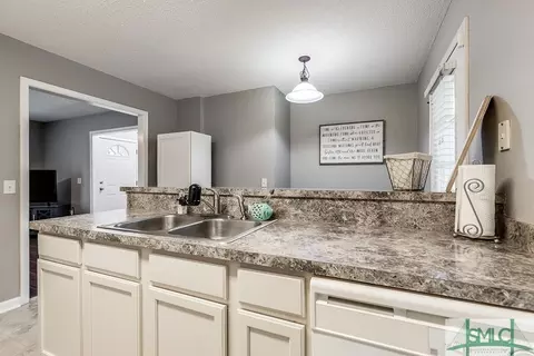 438 Shadowbrook Cir, Springfield, GA 31329 photo 13