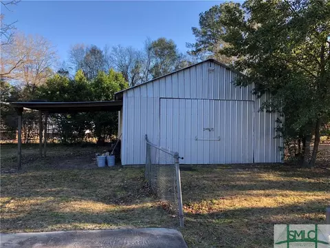 521 E Williams St, Rincon, GA 31326 photo 2