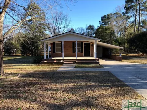 521 E Williams St, Rincon, GA 31326 photo 1