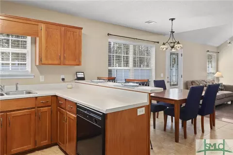237 Silver Brook Cir, Pooler, GA 31322 photo 12