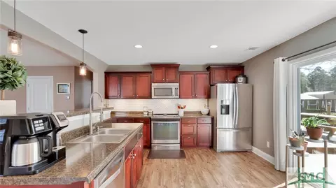 111 Bridgewood Dr, Springfield, GA 31329 photo 22