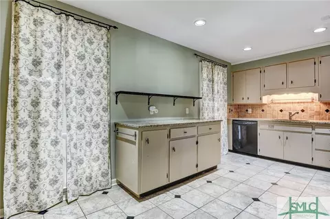 20 E 56th St, Savannah, GA 31405 photo 12