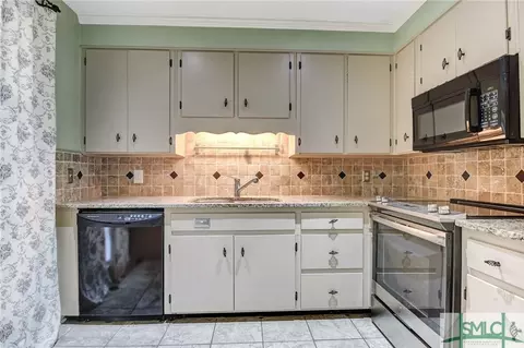 20 E 56th St, Savannah, GA 31405 photo 14