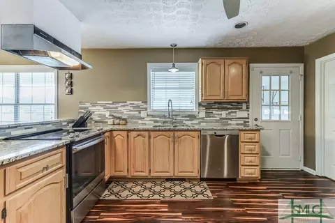 504 Cardinal St, Pooler, GA 31322 photo 9