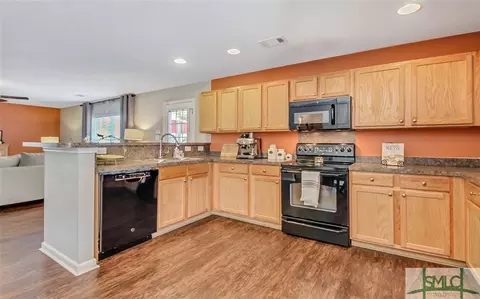 323 Winchester Dr, Pooler, GA 31322 photo 9