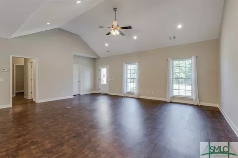 102 Wilson Cir, Springfield, GA 31329 photo 4