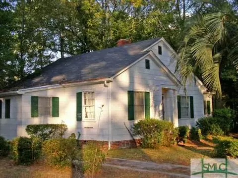 314 E 60th St, Savannah, GA 31405 photo 2