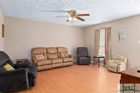 110 Fox St, Springfield, GA 31329 photo 3
