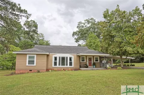343 S Victory Dr, Lyons, GA 30436 photo 4