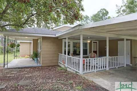 343 S Victory Dr, Lyons, GA 30436 photo 1