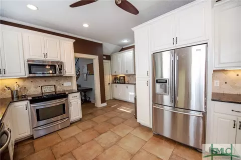 320 E 54th St, Savannah, GA 31405 photo 9
