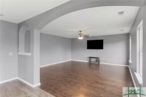 196 Lakepointe Dr, Savannah, GA 31407 photo 6