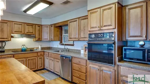 156 Jerico Dr, Midway, GA 31320 photo 9