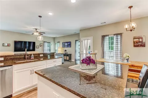 141 Red Maple Ln, Guyton, GA 31312 photo 9