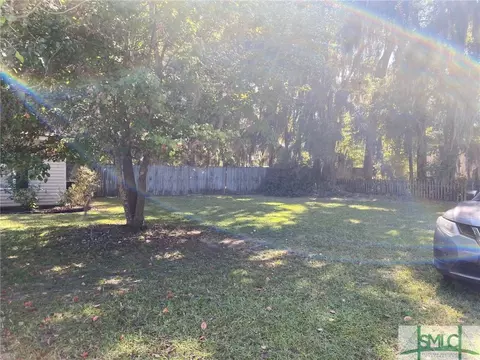 209 4th St, Springfield, GA 31329 photo 4