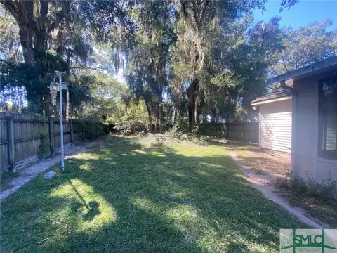 209 4th St, Springfield, GA 31329 photo 23