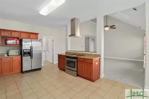 818 Hyacinth Cir, Guyton, GA 31312 photo 12