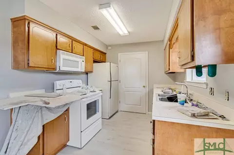 2704 Java Ct, Hinesville, GA 31313 photo 9