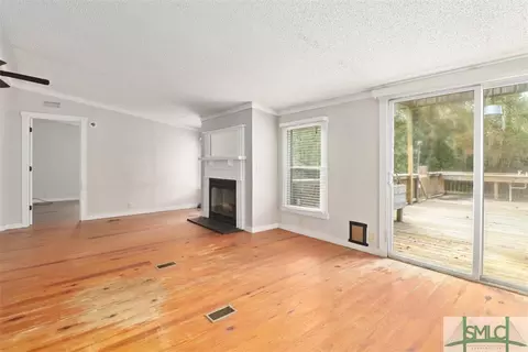 219 Hickory Cir, Springfield, GA 31329 photo 5