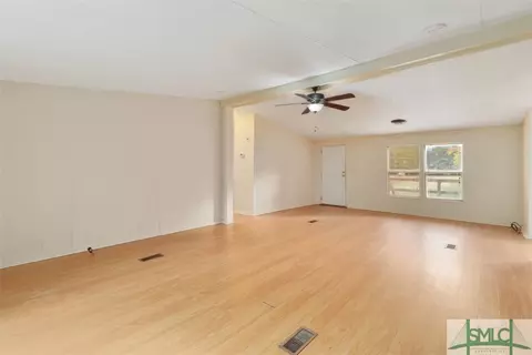 271 Hickory Cir, Springfield, GA 31329 photo 5