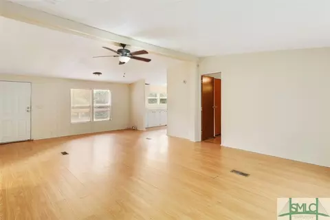 271 Hickory Cir, Springfield, GA 31329 photo 4