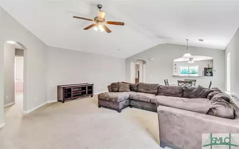 116 Lakepointe Dr, Savannah, GA 31407 photo 4