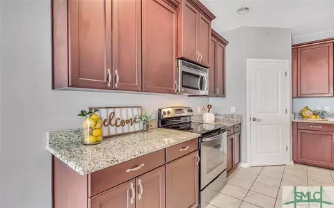 200 Greyfield Cir, Pooler, GA 31322 photo 9