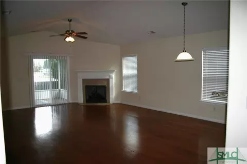 120 Lakepointe Dr, Savannah, GA 31407 photo 8