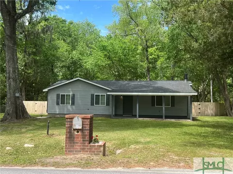 125 Pine Ave, Midway, GA 31320 photo 1
